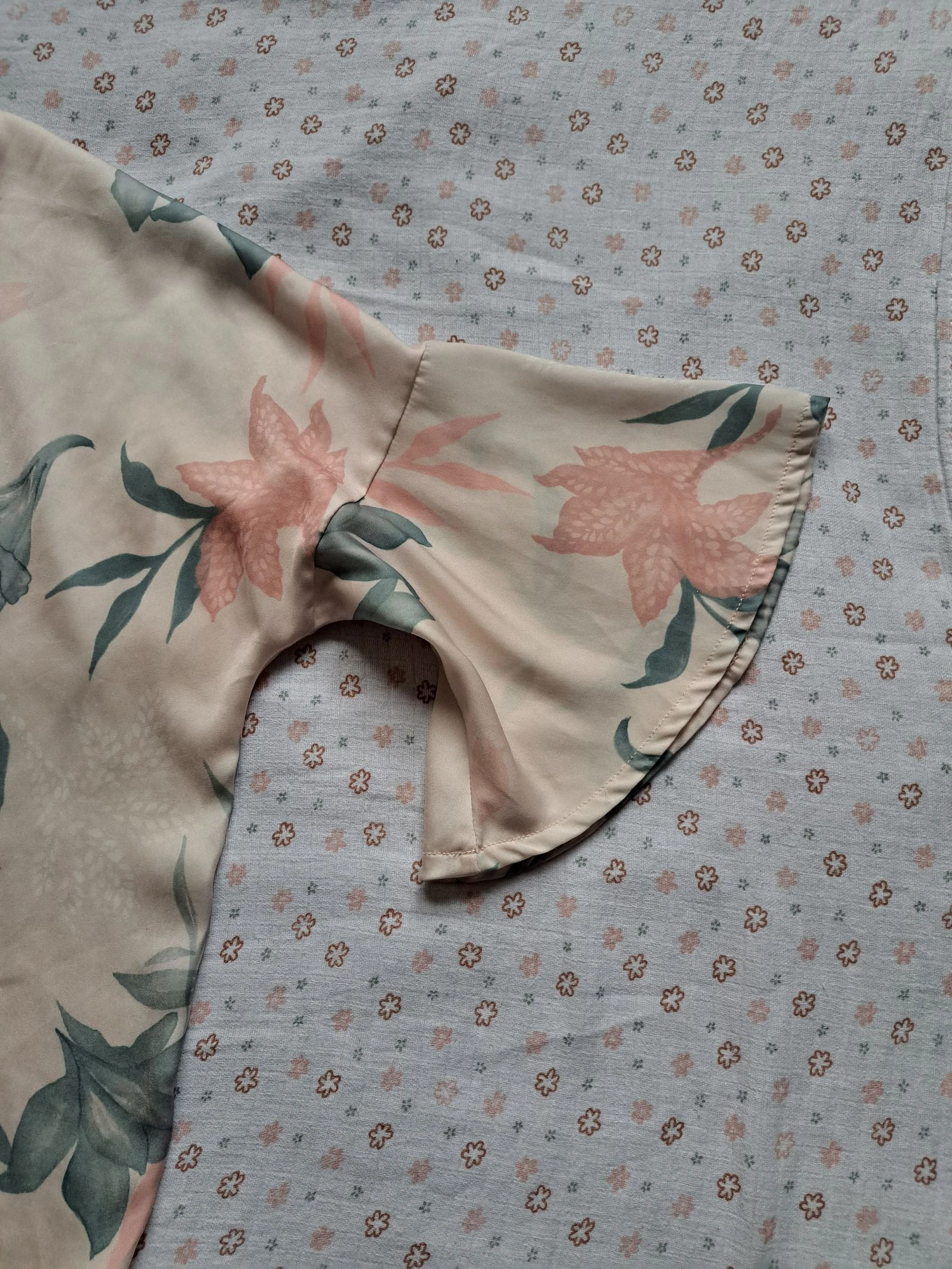 Mango satin 3/4 sleeve blouse - Size S - Very good condition – photo 2